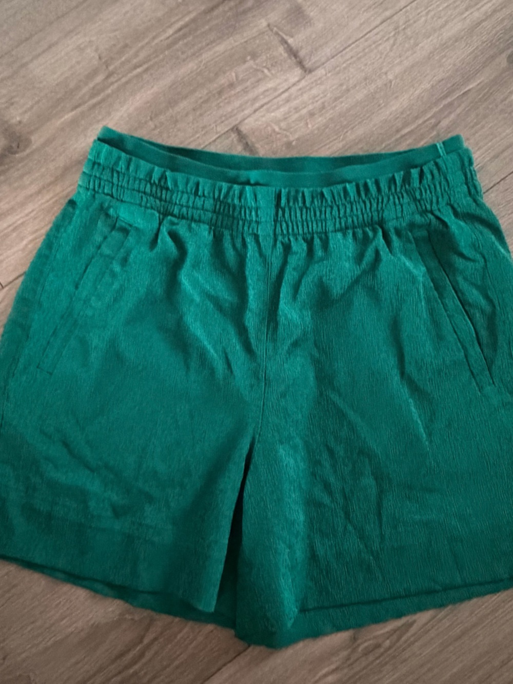 Athleta Teal Green Pull-On Shorts Size 6